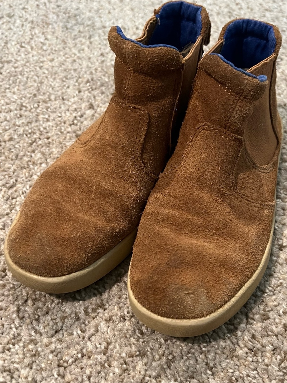 UGG Chestnut Suede Kids Chelsea Boots with Blue Lining Size 1